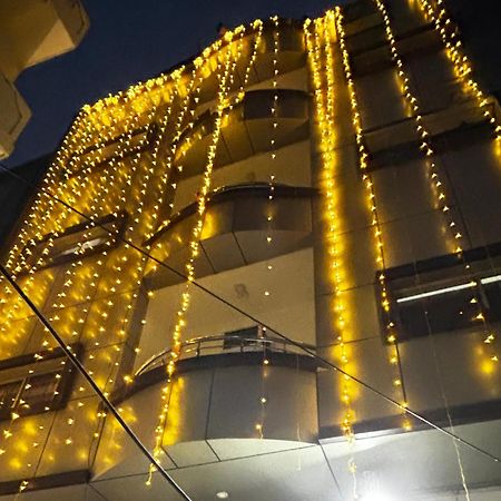 Madsquad Hostel Dorms & Rooms Varanasi Exterior foto