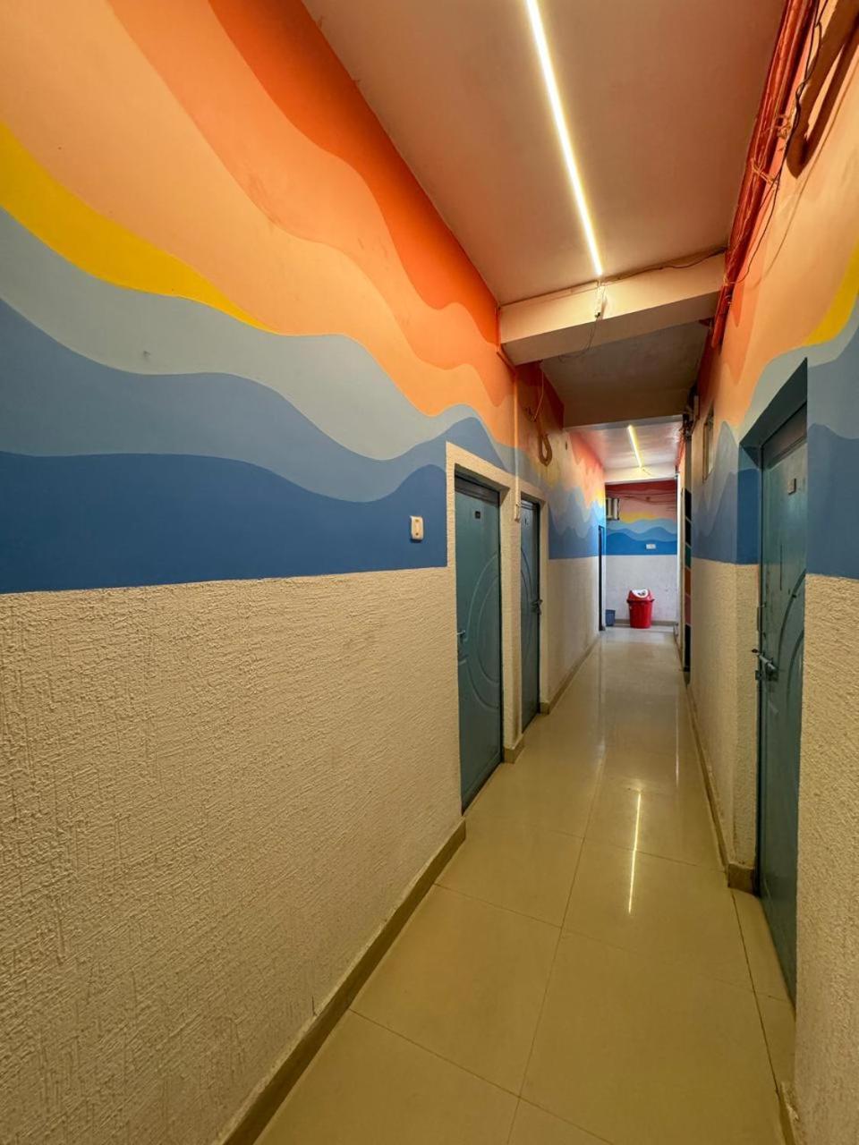 Madsquad Hostel Dorms & Rooms Varanasi Exterior foto