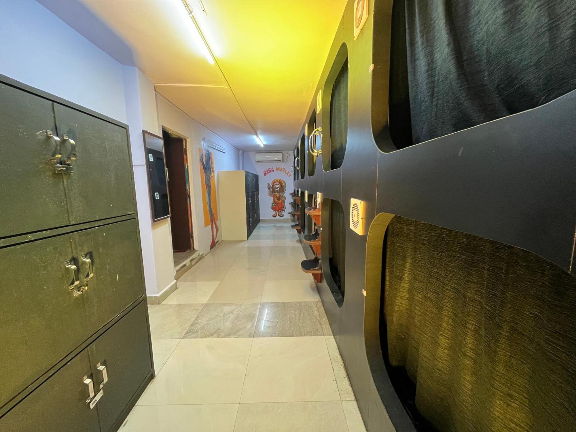 Madsquad Hostel Dorms & Rooms Varanasi Exterior foto